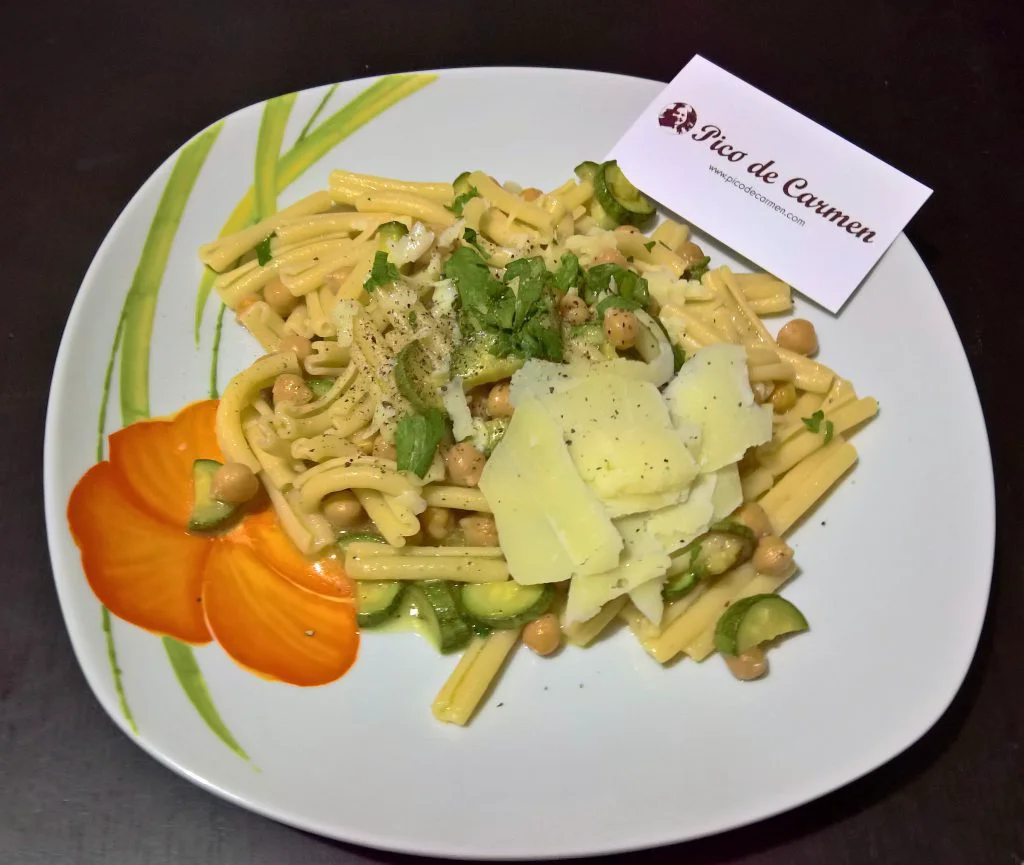 casarecce ceci e zucchine